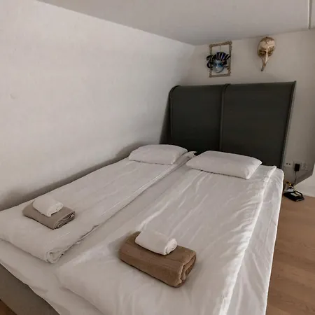 Apartment 2ndhomes Gorgeous And Unique Top Floor With Sea Views And Sauna *