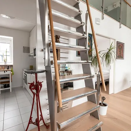 2ndhomes Gorgeous And Unique Top Floor With Sea Views And Sauna Apartment *